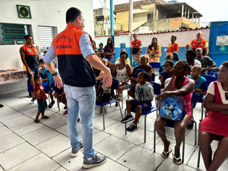 Defesa Civil ensina primeiros socorros em escola no Salgueiro