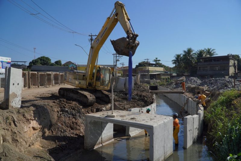 Galerias de drenagem em novo trecho de obra no Mutuaguaçu