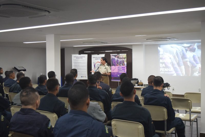 Ronda Maria da Penha ministra palestra sobre violência contra mulher para militares da Marinha – Prefeitura da Cidade do Rio de Janeiro