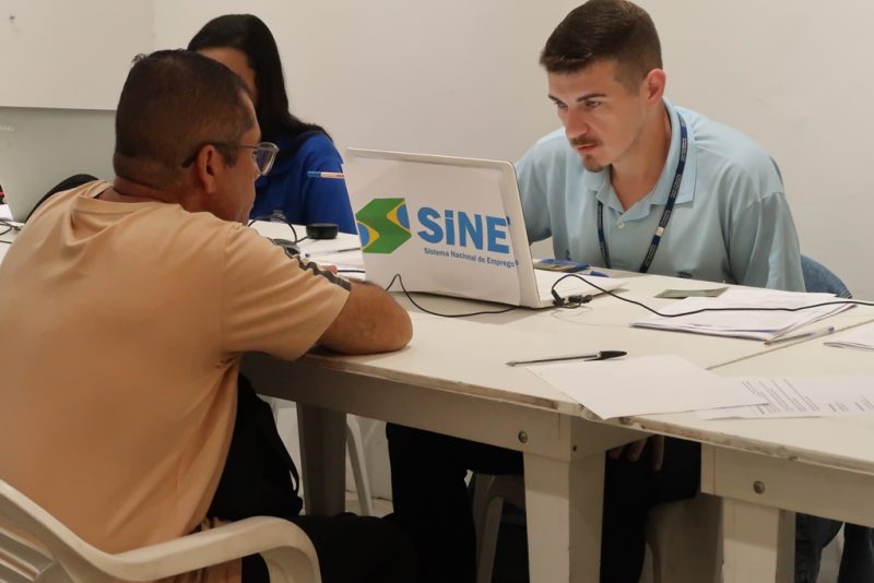 São Gonçalo encaminha para vagas de emprego
