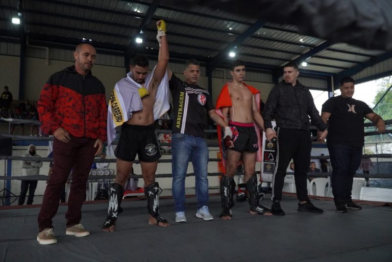 São Gonçalo reúne atletas do kickboxing
