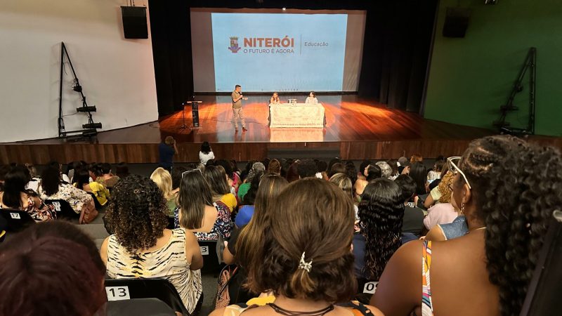 Niterói realiza formação continuada para professores da Rede Municipal – Prefeitura Municipal de Niterói