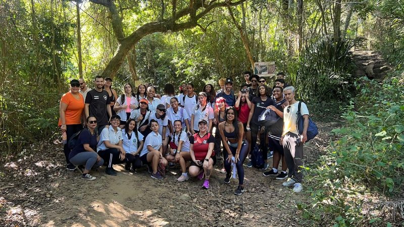 Coordenadoria da Juventude promove trilha com alunos de escola pública – Prefeitura Municipal de Niterói