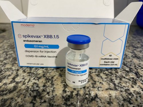 São Gonçalo amplia público para aplicação da monovalente XBB