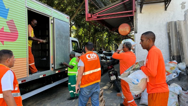 Clin realiza mais uma ação do projeto “Bota Fora”  e recolhe 1 tonelada de entulhos no Jacaré – Prefeitura Municipal de Niterói