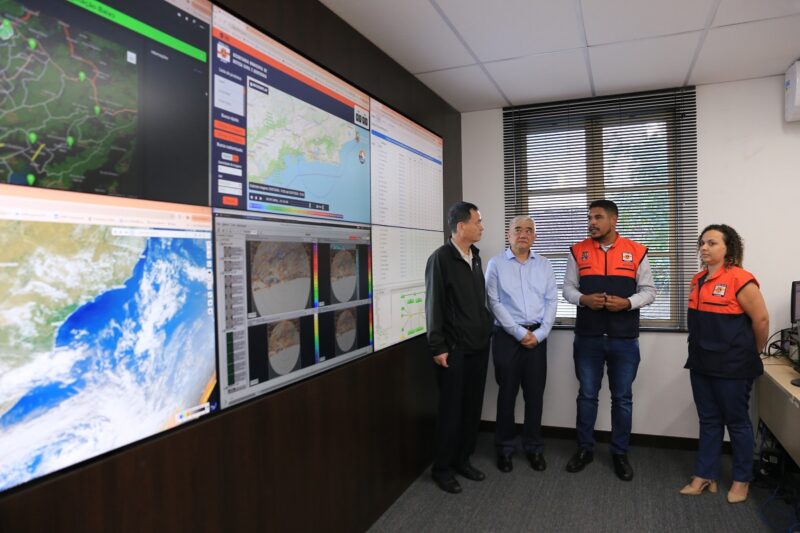 Defesa Civil de Niterói recebe delegação chinesa para intercâmbio de conhecimentos – Prefeitura Municipal de Niterói