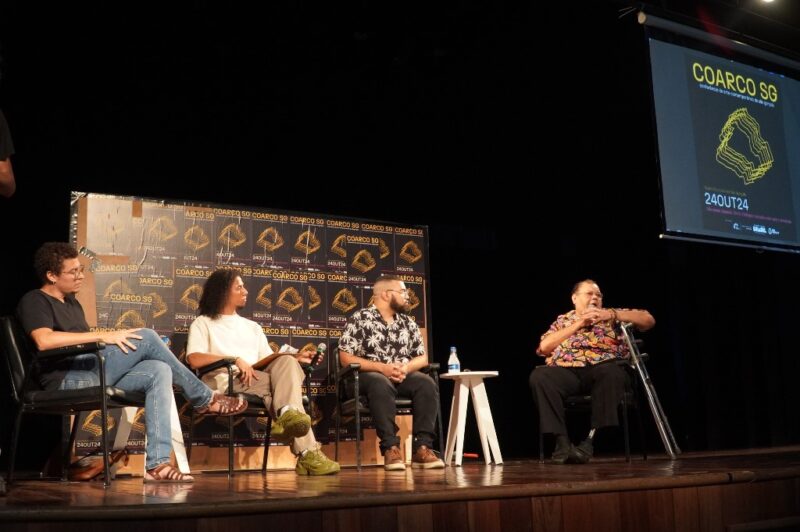 Arte gonçalense em debate no Teatro Municipal