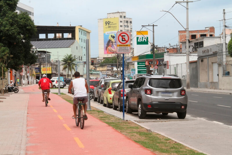 Transportes sinaliza trechos de estacionamento no Centro