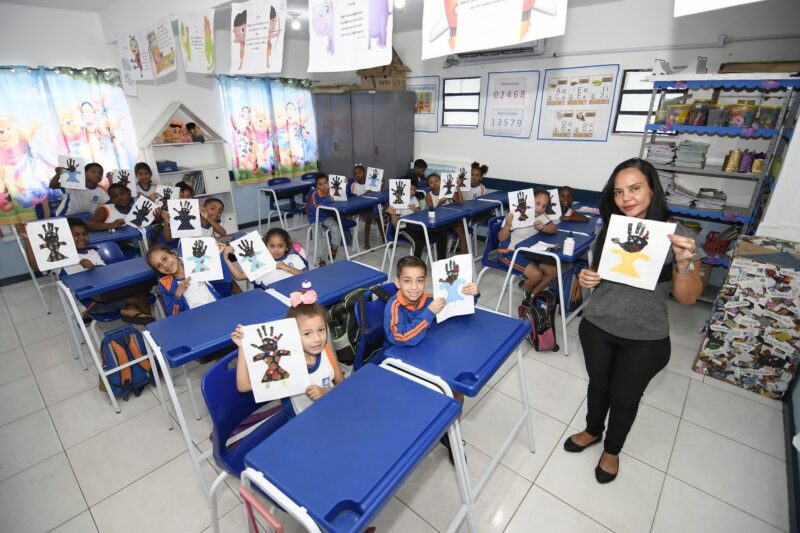Escola Municipal de Nova Iguaçu é destaque em boas práticas de alfabetização