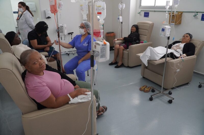 Hospital referência de São Gonçalo inicia tratamento de quimioterapia
