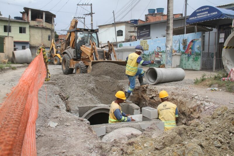 Obras nos bairros Sacramento, Eliane e Iêda seguem a todo vapor