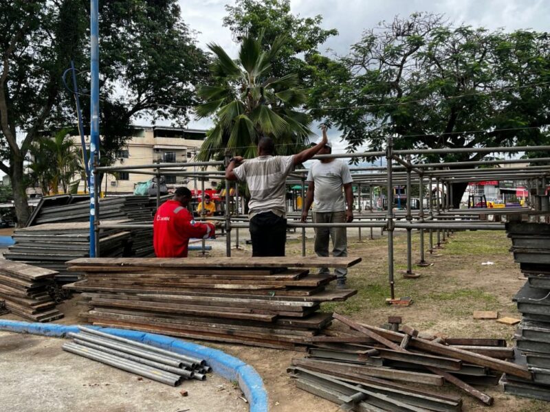 Praça da Trindade celebra a magia do Natal