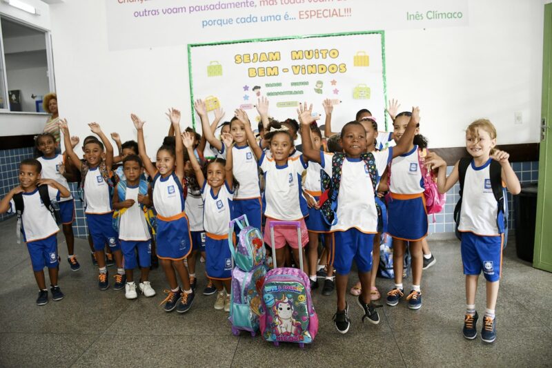 Pré-matrícula online para escolas municipais de Nova Iguaçu começa nesta terça-feira (26)