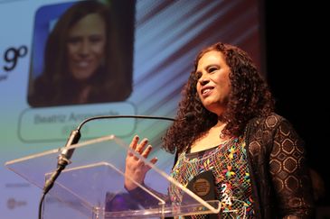 São Paulo (SP), 12/11/2024 - Beatriz Arcoverde recebe Prêmio +Admirados Jornalistas Negros e Negras da
Imprensa Brasileira. Foto: +Admirados Jornalistas Negros e Negras da 
Imprensa Brasileira/Divulgação