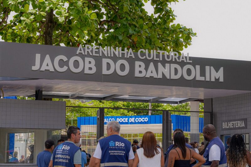 Areninha e biblioteca são reabertas em Jacarepaguá após ampla reforma – Prefeitura da Cidade do Rio de Janeiro
