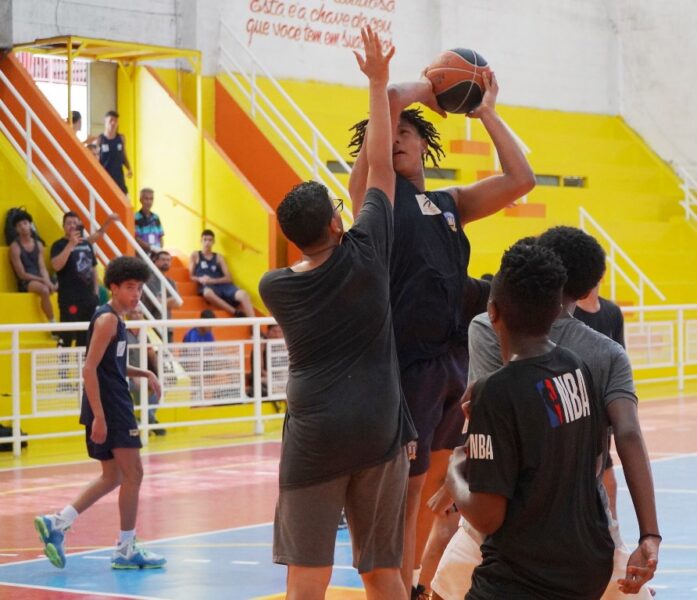 Equipe de basquete faz peneira para novos atletas em São Gonçalo