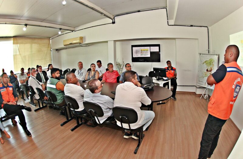 Plano de Contingência de Desastres é tema de reunião com gestores municipais