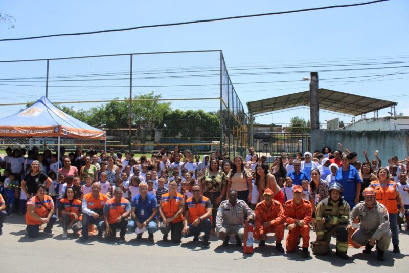 Simulado mobiliza mais de 6 mil pessoas em escolas da rede municipal de Nova Iguaçu para situações de emergência