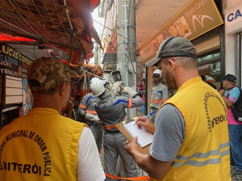 Prefeitura de Niterói faz operação de combate ao furto de energia elétrica nas ruas do Centro – Prefeitura Municipal de Niterói