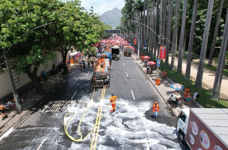 Carnaval 2025: Comlurb prepara megaoperação de limpeza para primeiro fim de semana de blocos de rua – Prefeitura da Cidade do Rio de Janeiro