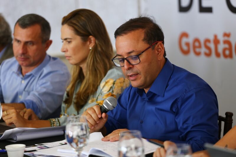 Prefeito Rodrigo Neves faz Encontro de Gestores para alinhar metas para os primeiros 100 dias do governo – Prefeitura Municipal de Niterói