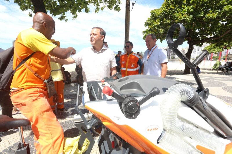 Rodrigo Neves anuncia retorno do programa Calçada Livre e implementa Poluição Visual Zero – Prefeitura Municipal de Niterói