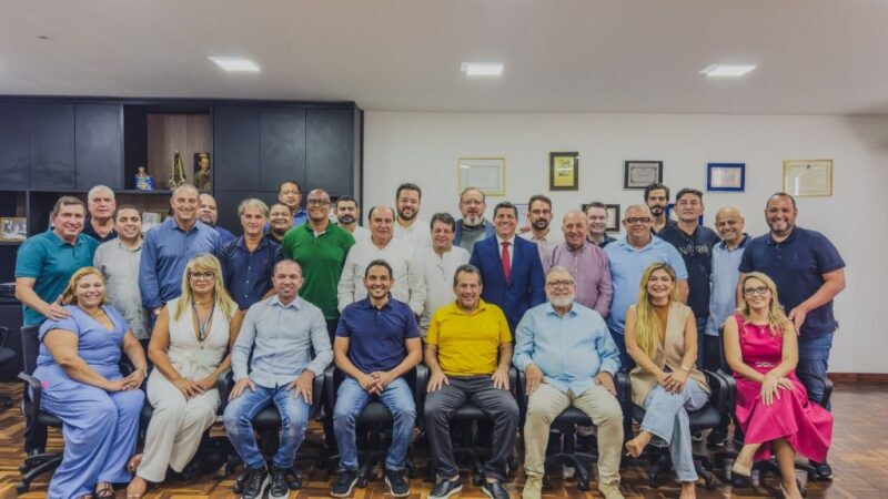 Prefeito de Nilópolis promove primeira reunião com os secretários municipais