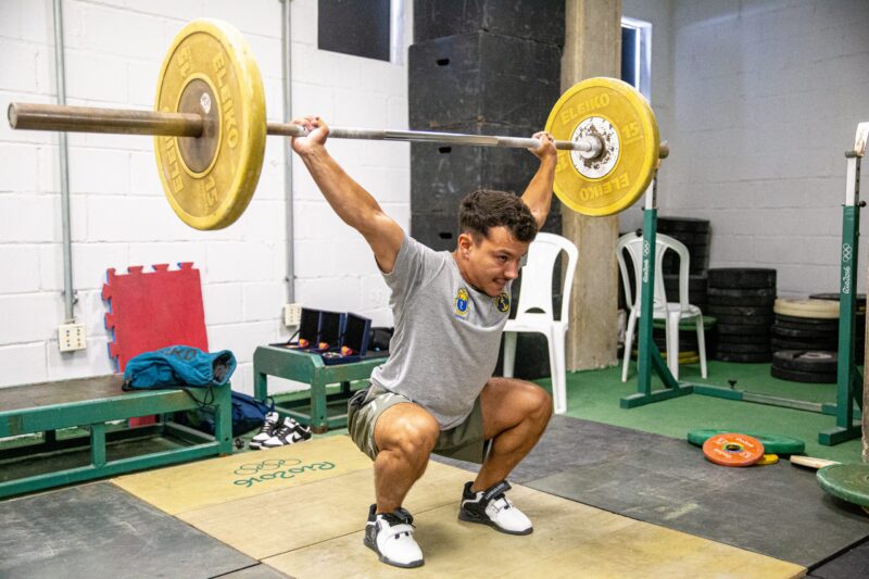 Campeão mundial de levantamento de peso treina no Parque Olímpico e mira em Los Angeles – Prefeitura da Cidade do Rio de Janeiro