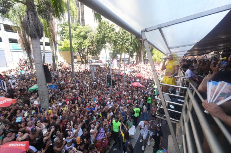 Cheio de estrelas, SeráQAbre?’ estreia no circuito de megablocos do Rio com desfile que celebra a diversidade – Prefeitura da Cidade do Rio de Janeiro