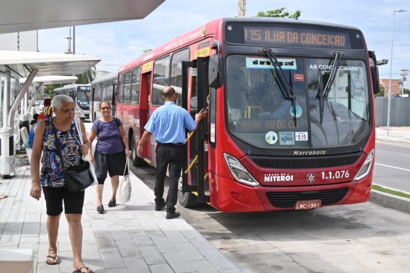 Prefeitura de Niterói entrega as duas primeiras estações do corredor de ônibus da Avenida Visconde do Rio Branco