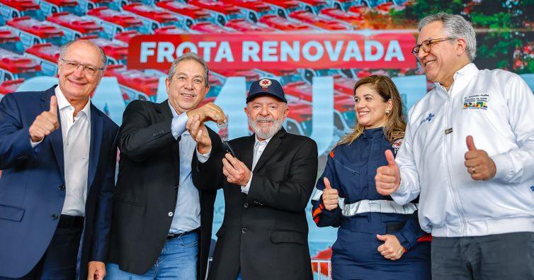 Ricardo Stuckert / PR Presidente da República, Luiz Inácio Lula da Silva, durante cerimônia de Entrega de 789 Novas Ambulâncias do SAMU.
Alto da Boa Vista - Sorocaba - SP.
Foto: Ricardo Stuckert / PR