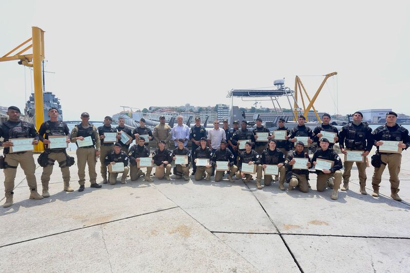 Guardas municipais se formam em curso da Marinha para tripular ou conduzir pequenas embarcações – Prefeitura Municipal de Niterói