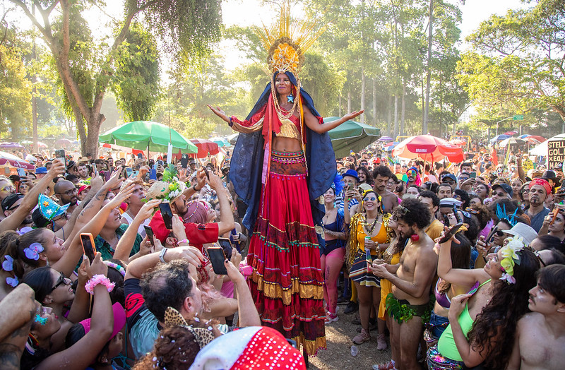 Sábado de Carnaval movimenta cerca de 700 mil pessoas com desfile de 55 blocos no Rio – Prefeitura da Cidade do Rio de Janeiro