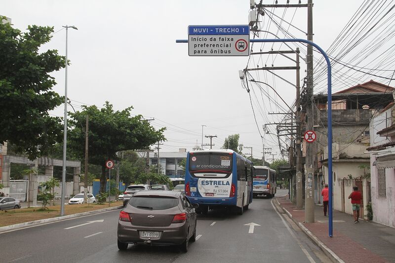 São Gonçalo instala nova sinalização vertical no trecho 1 do MUVI
