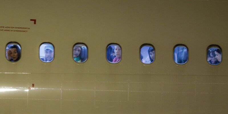 Maior parte de repatriados dos EUA é transportada para Minas