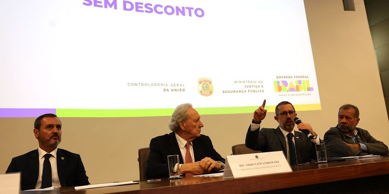 Governo suspende autorização para cobrança de mensalidade associativa