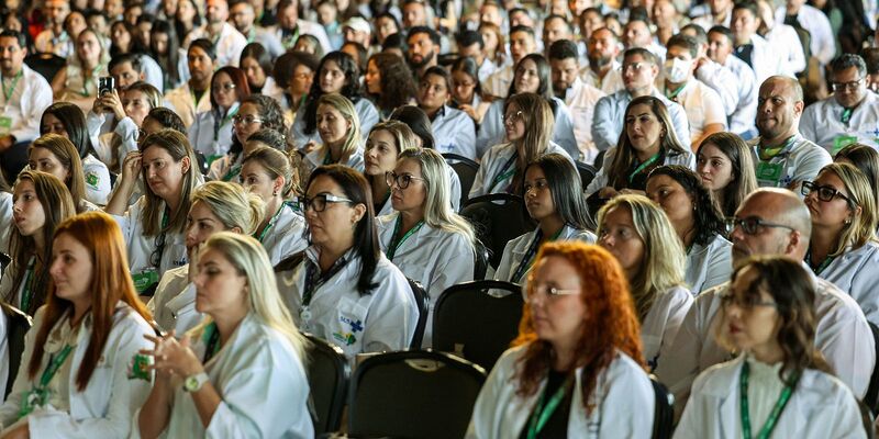 Mais Médicos: 407 profissionais começam a atuar em 22 estados