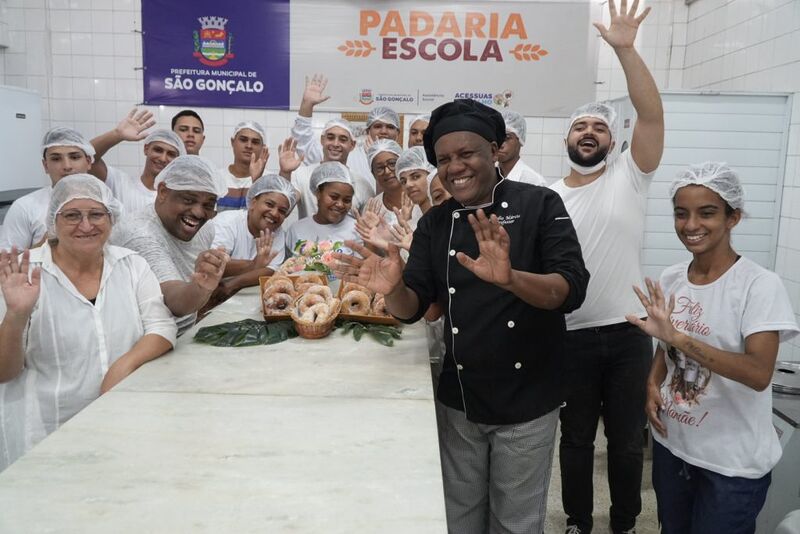 Aulas na Padaria Escola seguem a todo vapor