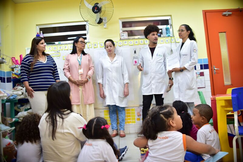 Niterói inicia ação para vacinar alunos da rede municipal de ensino – Prefeitura Municipal de Niterói