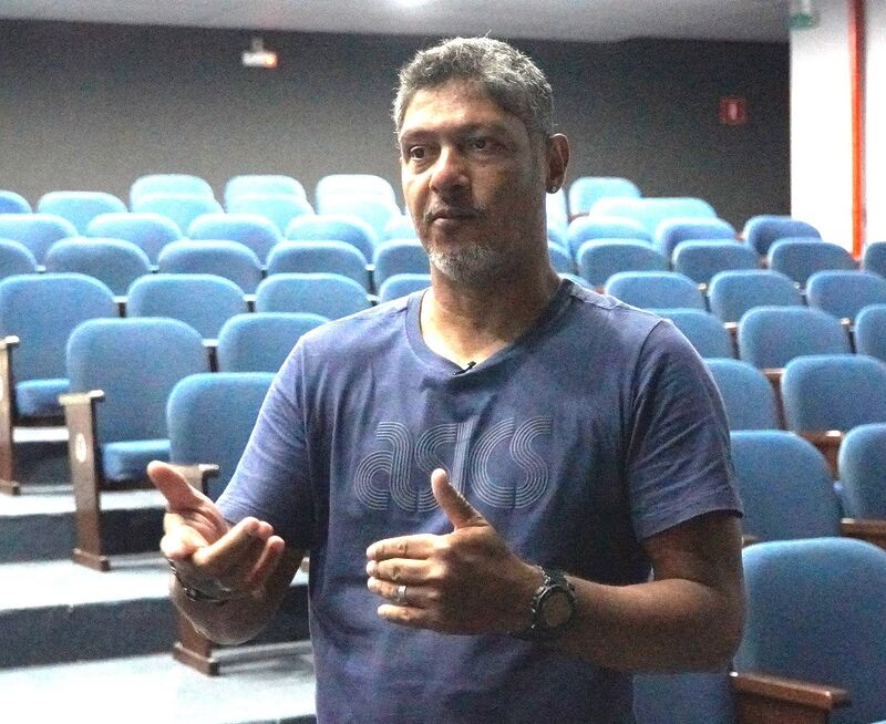 Ex aluno do CRIA SG conquista espaço na cena cultura do RJ