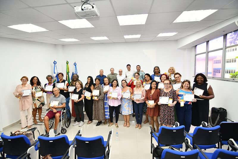 Novos aposentados são homenageados em Nova Iguaçu
