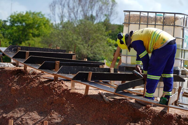 Obras avançam no Parque RJ, que já começa a ganhar forma
