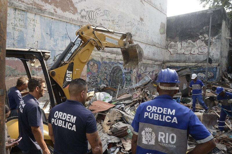 Prefeitura do Rio demole ferro-velho clandestino na Tijuca e apreende nove caça-níqueis – Prefeitura da Cidade do Rio de Janeiro