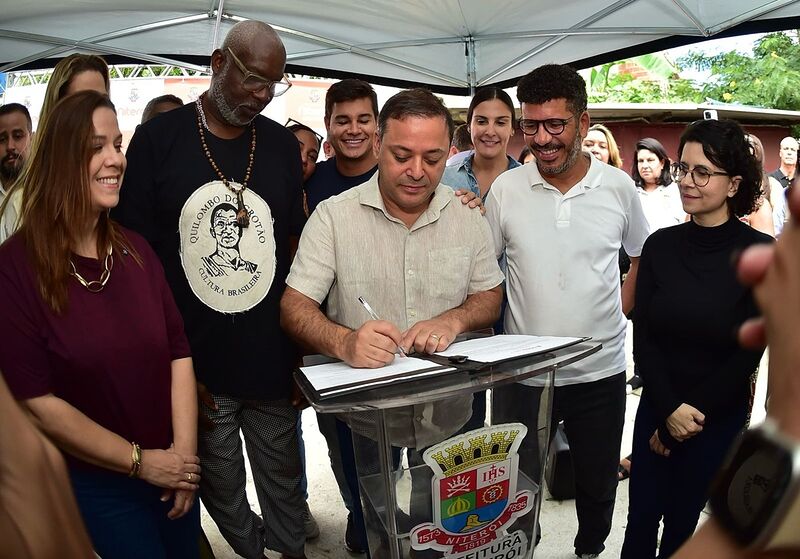 Prefeito de Niterói assina ordem de início de obras em escola na Região Oceânica – Prefeitura Municipal de Niterói