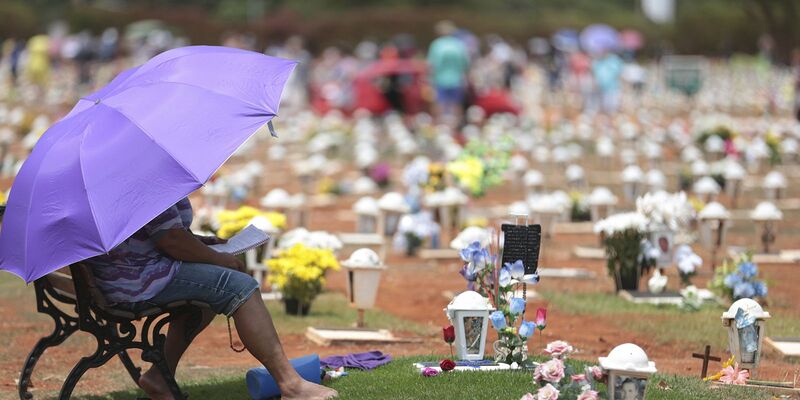 Grupos terapêuticos ajudam mães a lidar com “dor inominável” do luto 