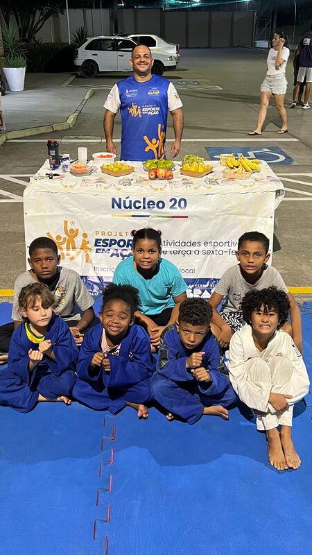 Alunos de Jiu-jitsu têm aula especial de Dia das Mães 