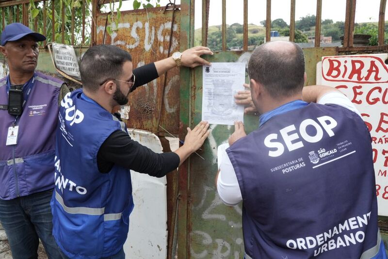 Mais dois ferros-velhos são interditados em São Gonçalo