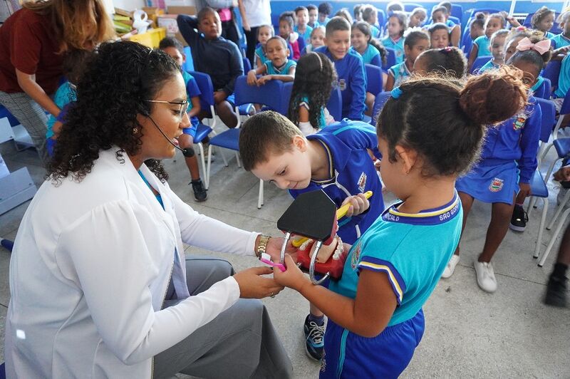  São Gonçalo faz Dia D de saúde bucal nas escolas da rede municipal