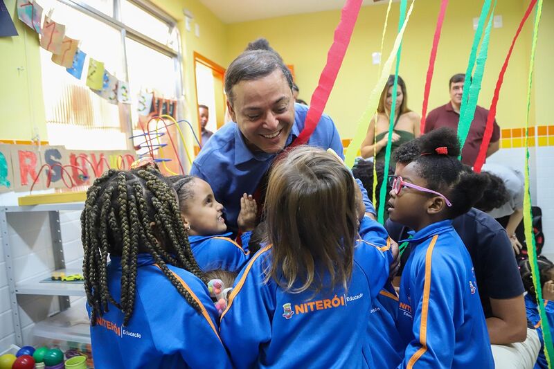 Estudantes da rede municipal de Niterói começam a receber uniformes de inverno – Prefeitura Municipal de Niterói