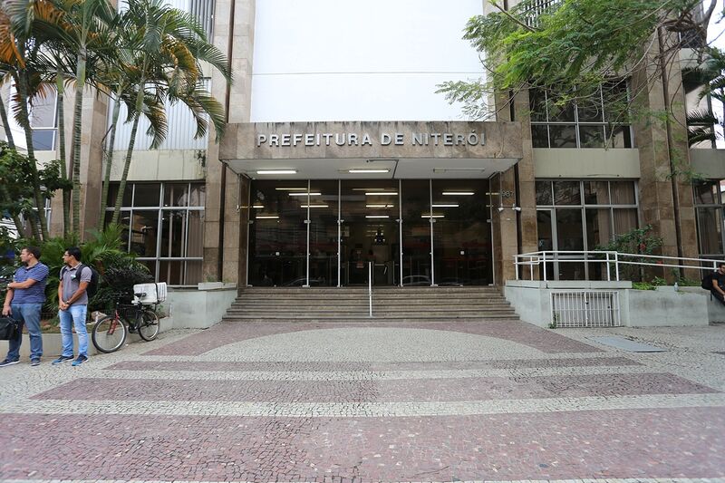 Prefeitura de Niterói paga segundo lote de indenizações a moradores do Prédio da Caixa – Prefeitura Municipal de Niterói